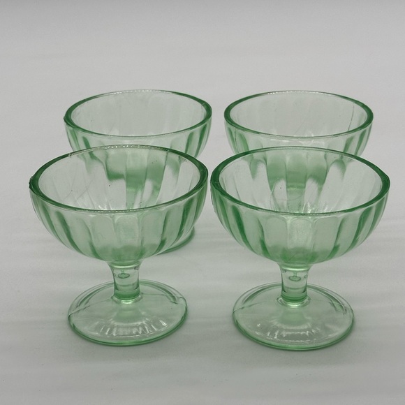 4 Vintage Hazel Atlas Green Depression Ribbon Uranium Glass Footed Sherbert Cups - Picture 6 of 7